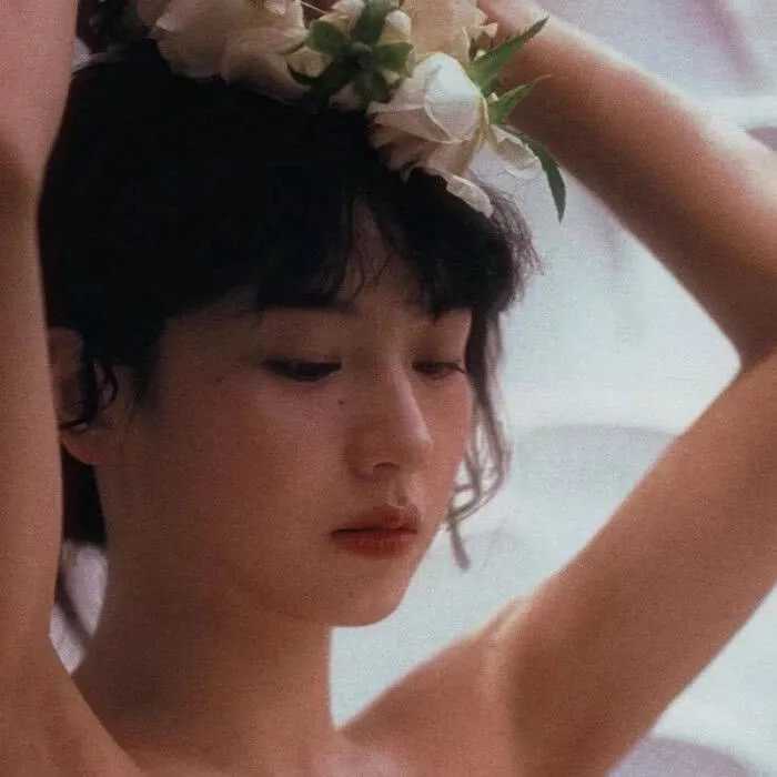 图片[5]-女生捧花头像(36p)-萌图百科