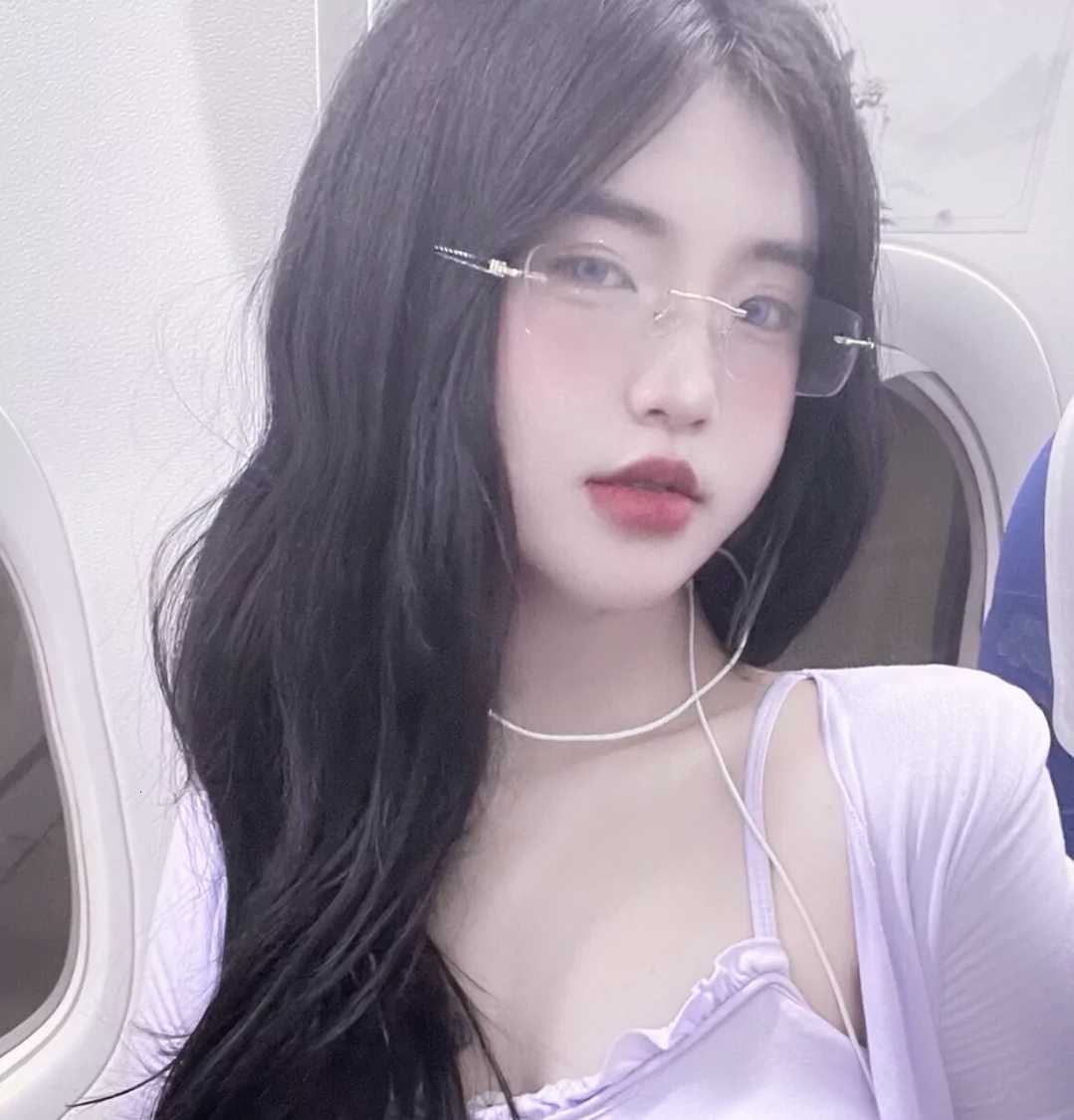 图片[9]-真人纯欲女生头像-萌图百科