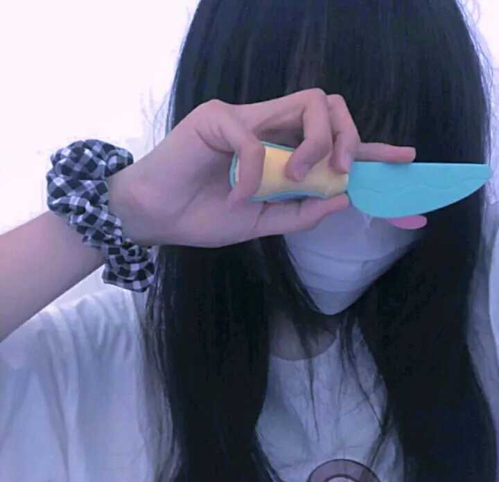 图片[2]-冷色调女生头像-萌图百科