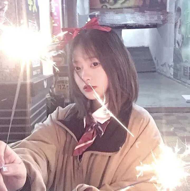 图片[2]-女生部位头像胸(36p)-萌图百科