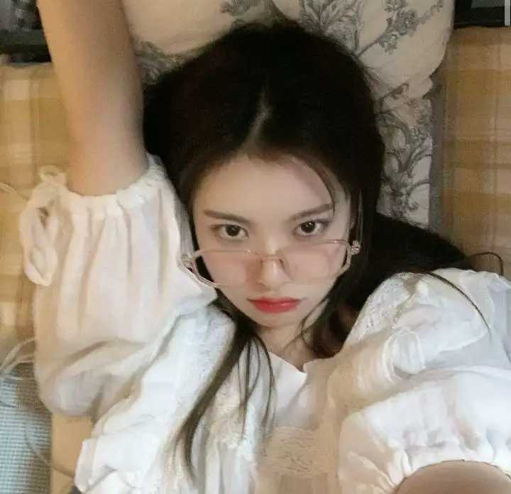 图片[7]-女生真人头像图片-萌图百科