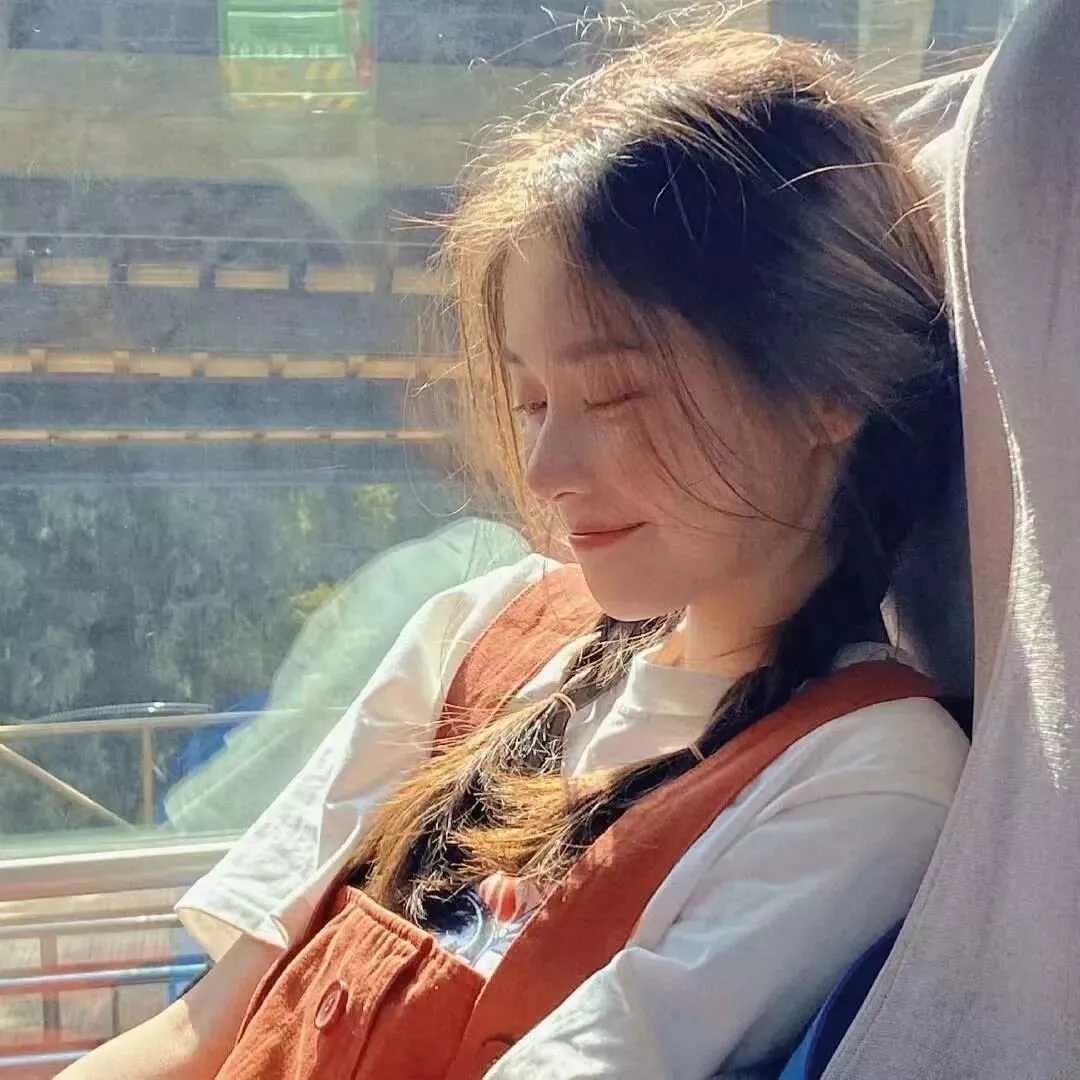 图片[6]-好看单人头像女生头像-萌图百科