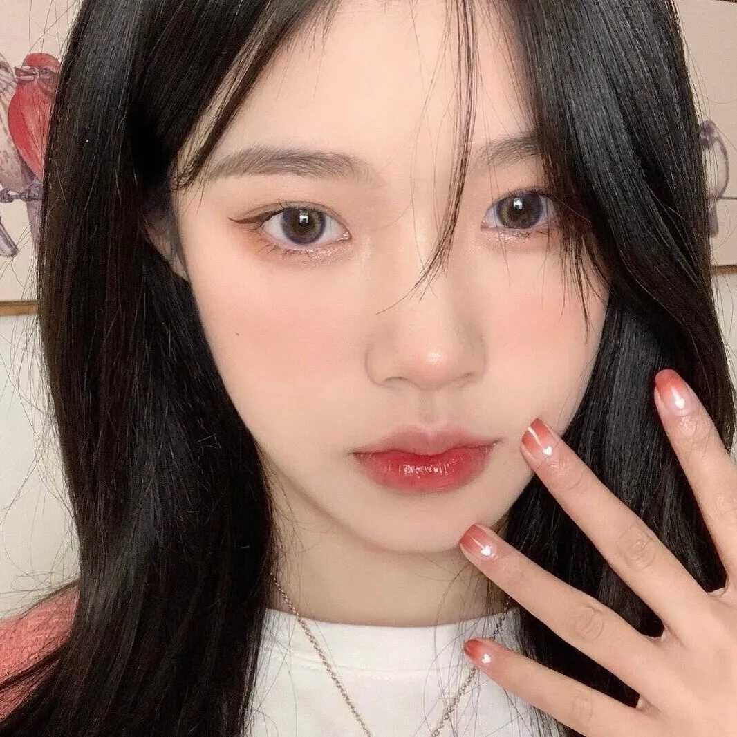 图片[3]-文艺清新气质女生头像-萌图百科