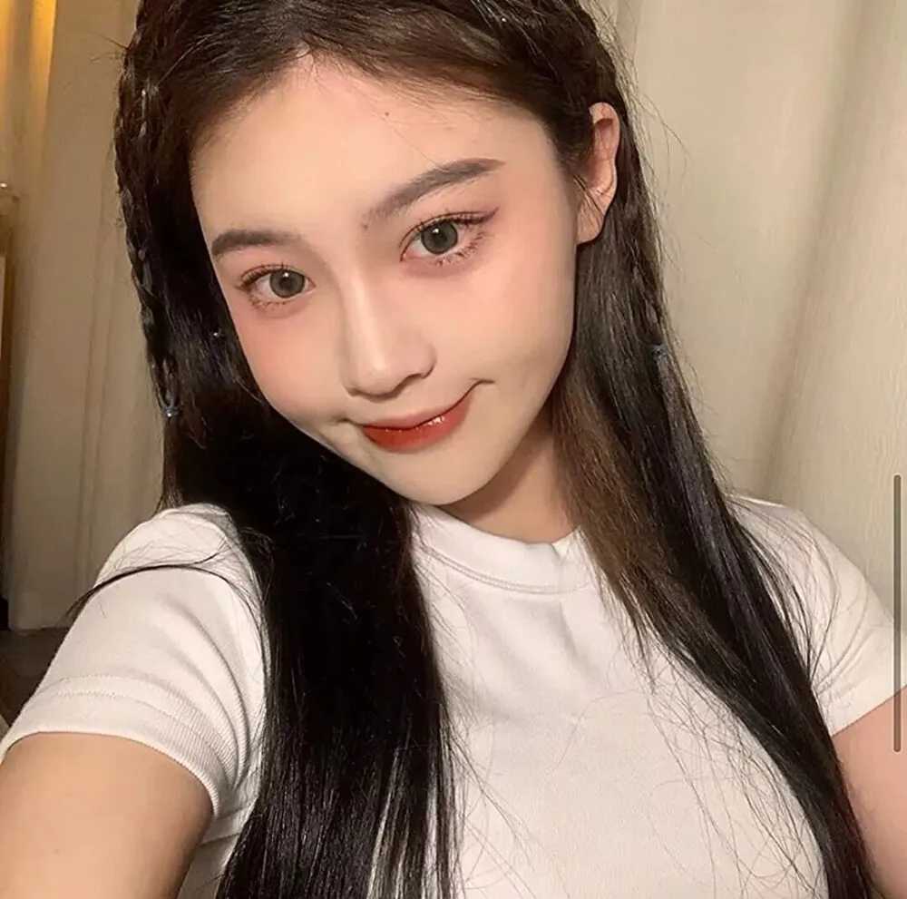 图片[2]-清晰漂亮的女生头像-萌图百科