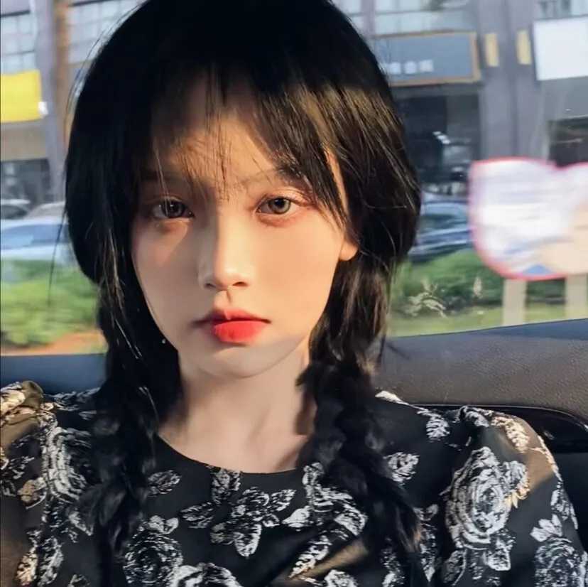 图片[9]-清纯可爱女生头像高清-萌图百科
