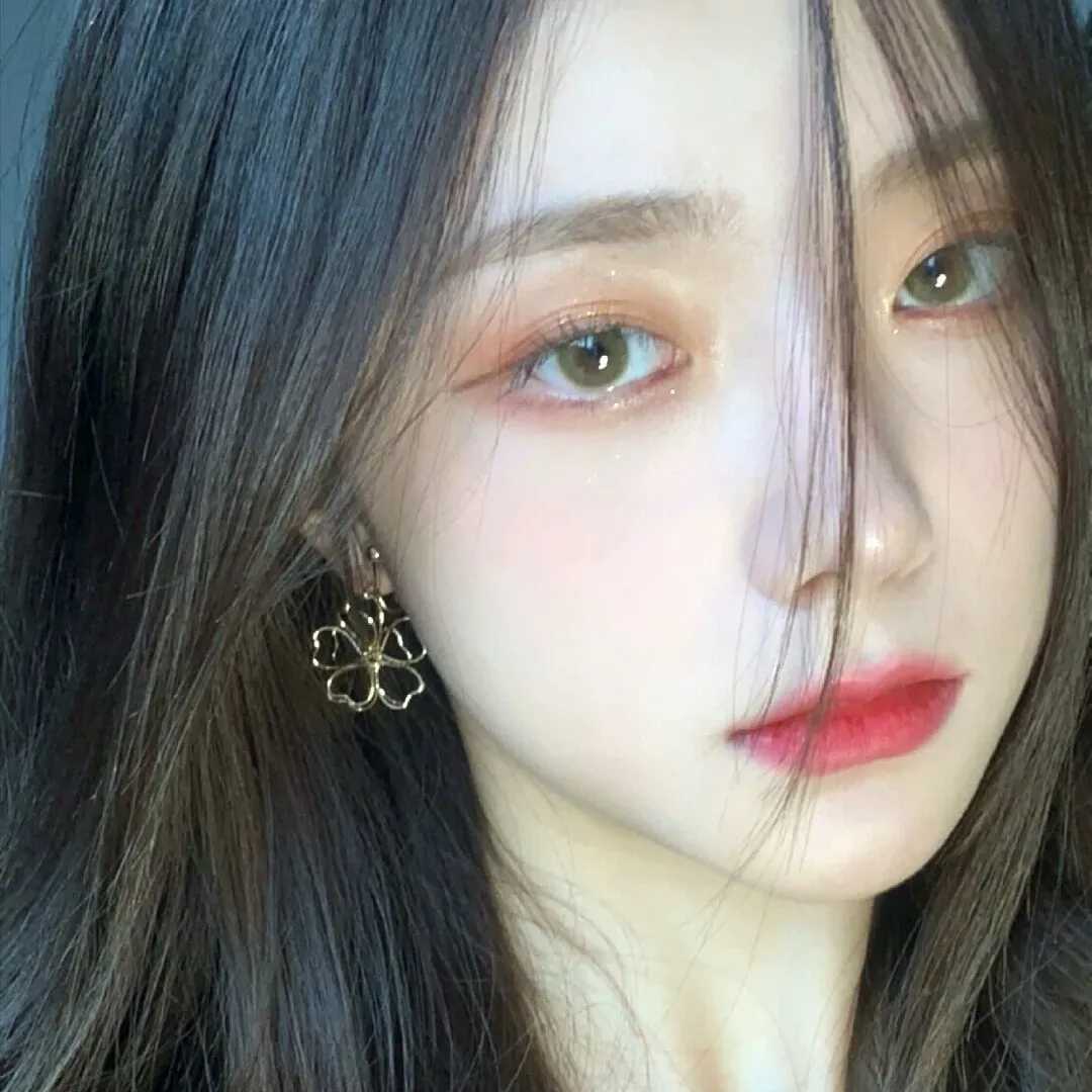 图片[4]-女生头像长发活泼唯美-萌图百科