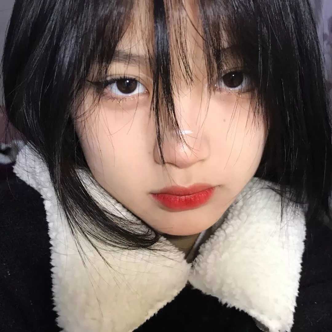 图片[10]-慵懒可爱的女生头像真人-萌图百科