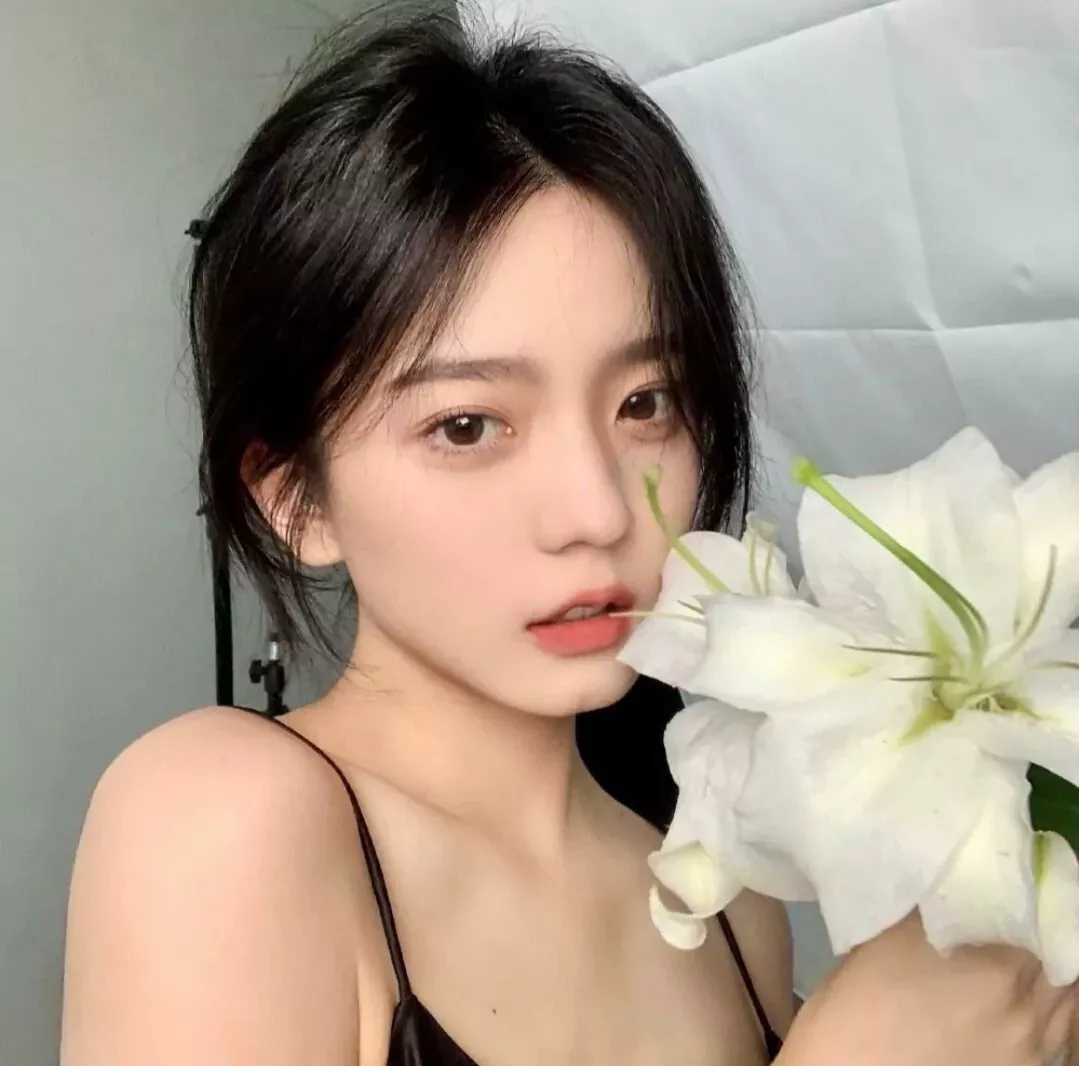 图片[12]-头像真人露脸女生-萌图百科