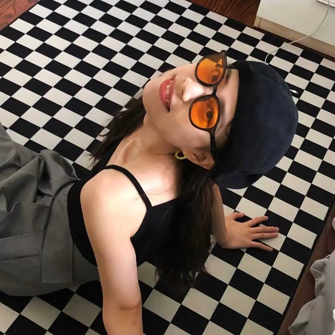 图片[2]-慵懒可爱的女生头像真人-萌图百科
