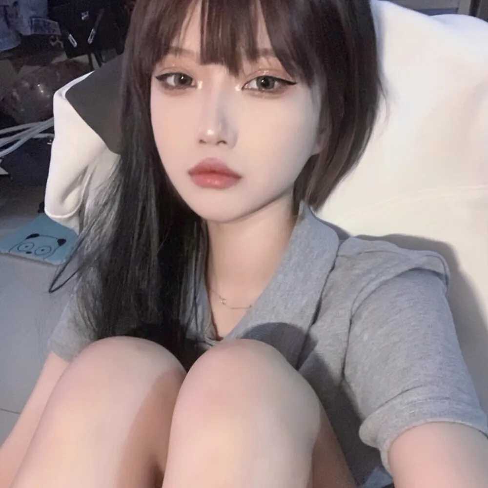图片[2]-女生头像20岁左右-萌图百科