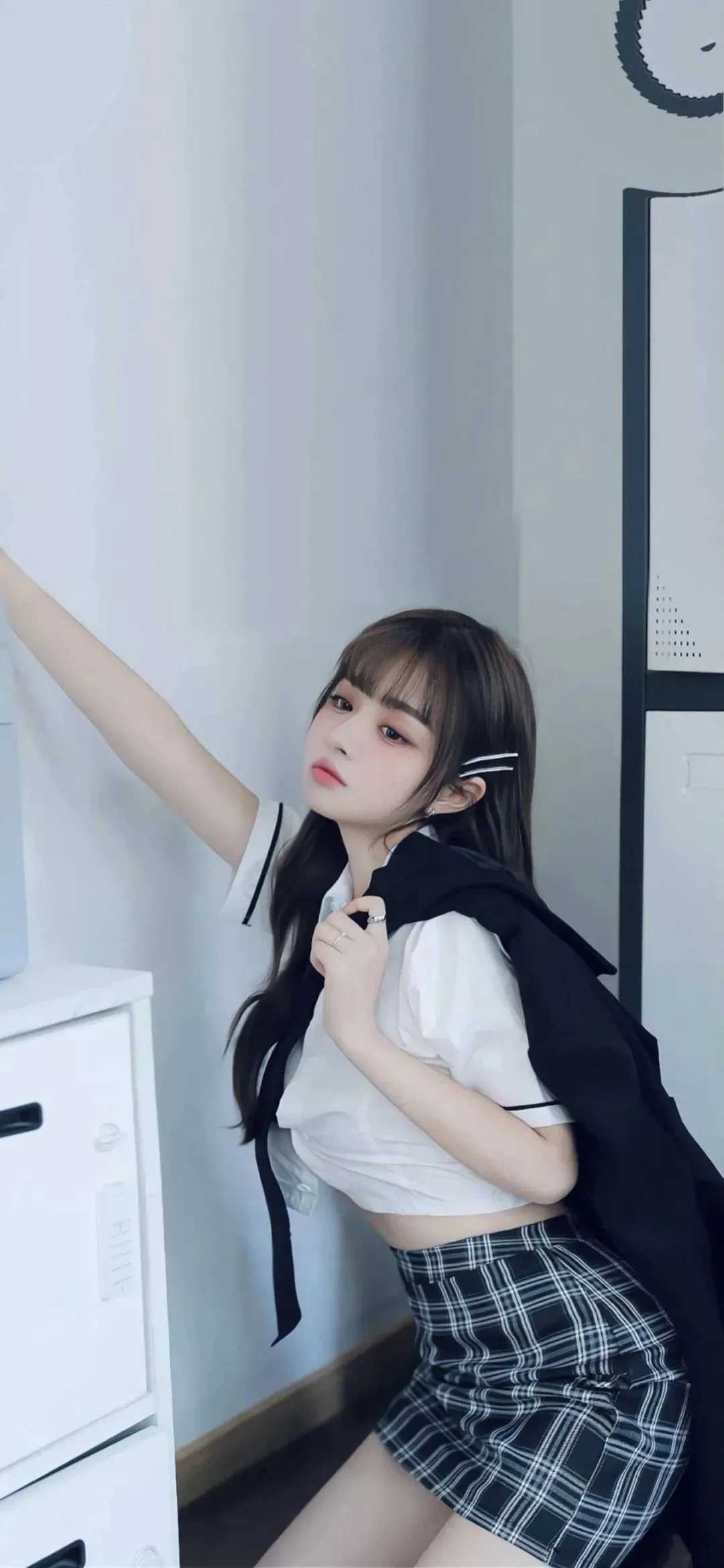 图片[2]-全面屏女生二屏壁纸-萌图百科