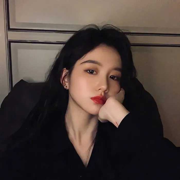 图片[9]-校园风格女生头像-萌图百科