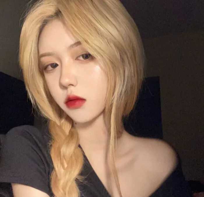 图片[9]-超火萌妹子女生头像-萌图百科