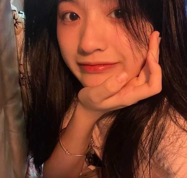 图片[3]-女生喜欢换微信头像-萌图百科