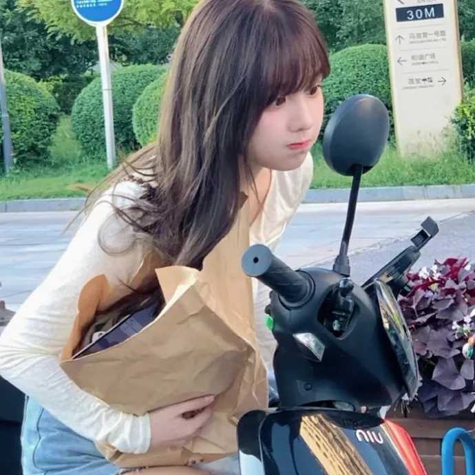 图片[12]-女生头像中短发真人-萌图百科
