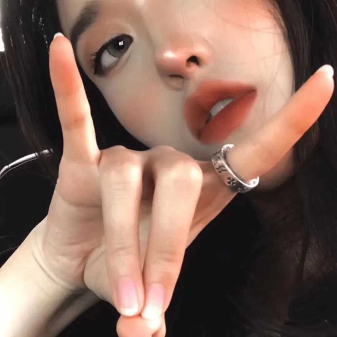 图片[2]-长发可爱女生头像-萌图百科