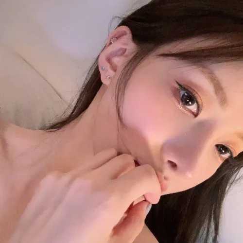 图片[4]-长发可爱女生头像-萌图百科