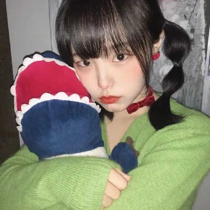 图片[3]-长发可爱女生头像-萌图百科