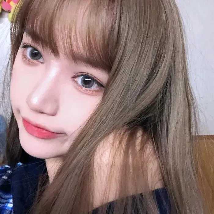 图片[9]-女生头像中短发真人-萌图百科