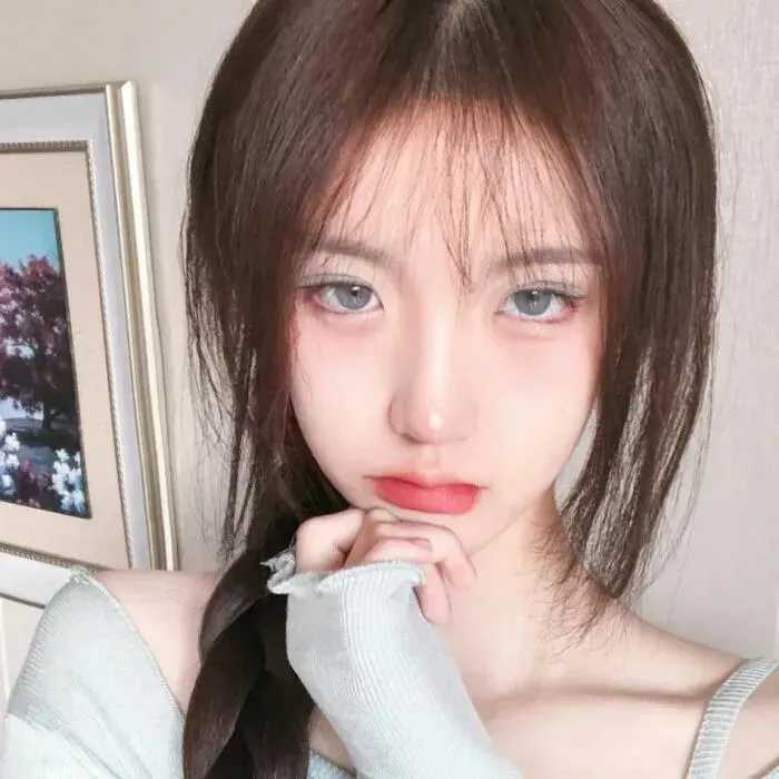 图片[4]-女生头像中短发真人-萌图百科