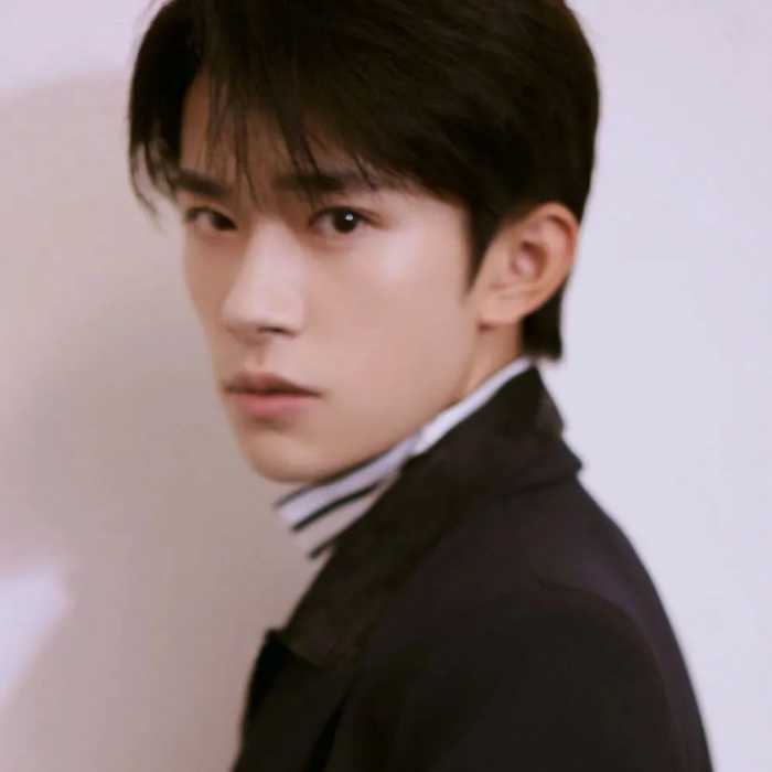 帅气男生头像 13张-萌图百科
