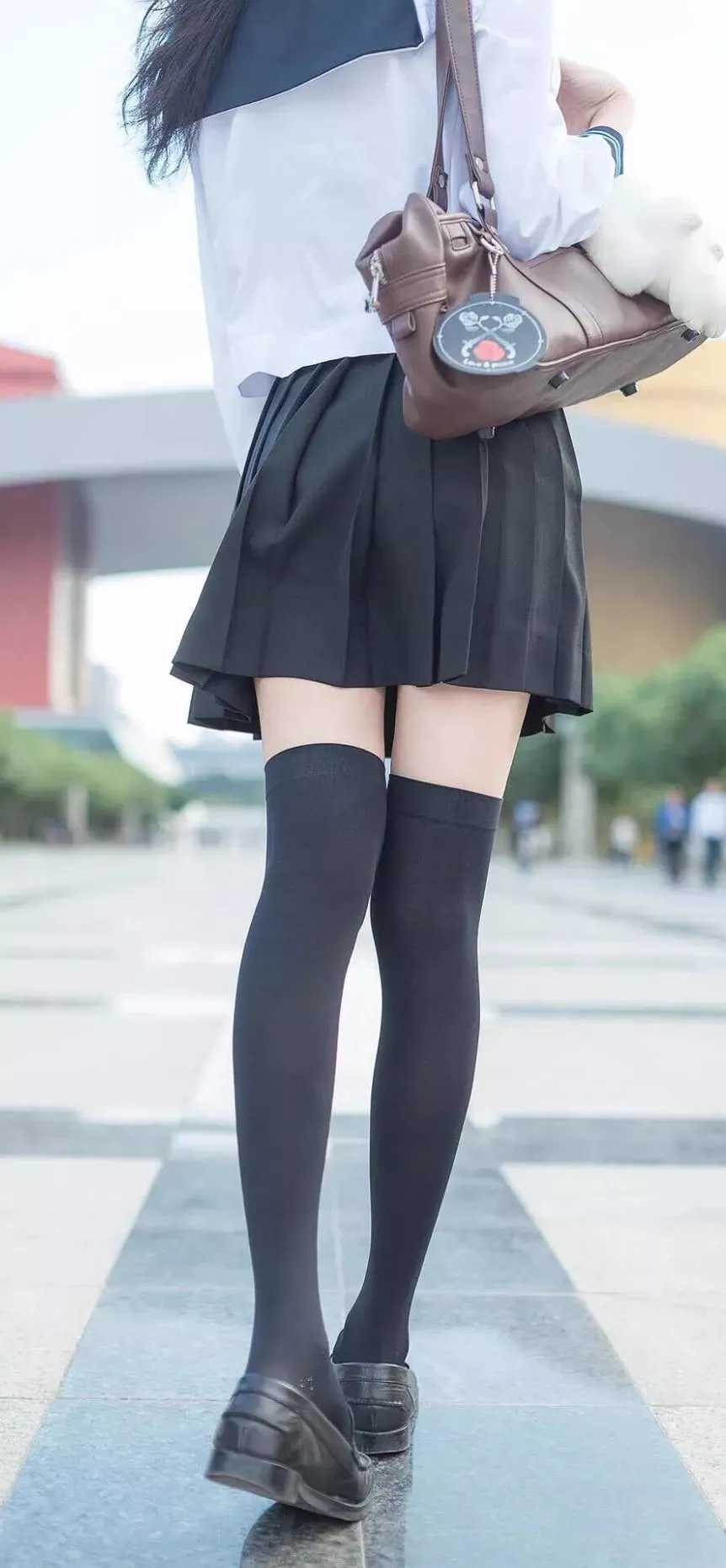 全面屏美女壁纸：旗袍/水手服