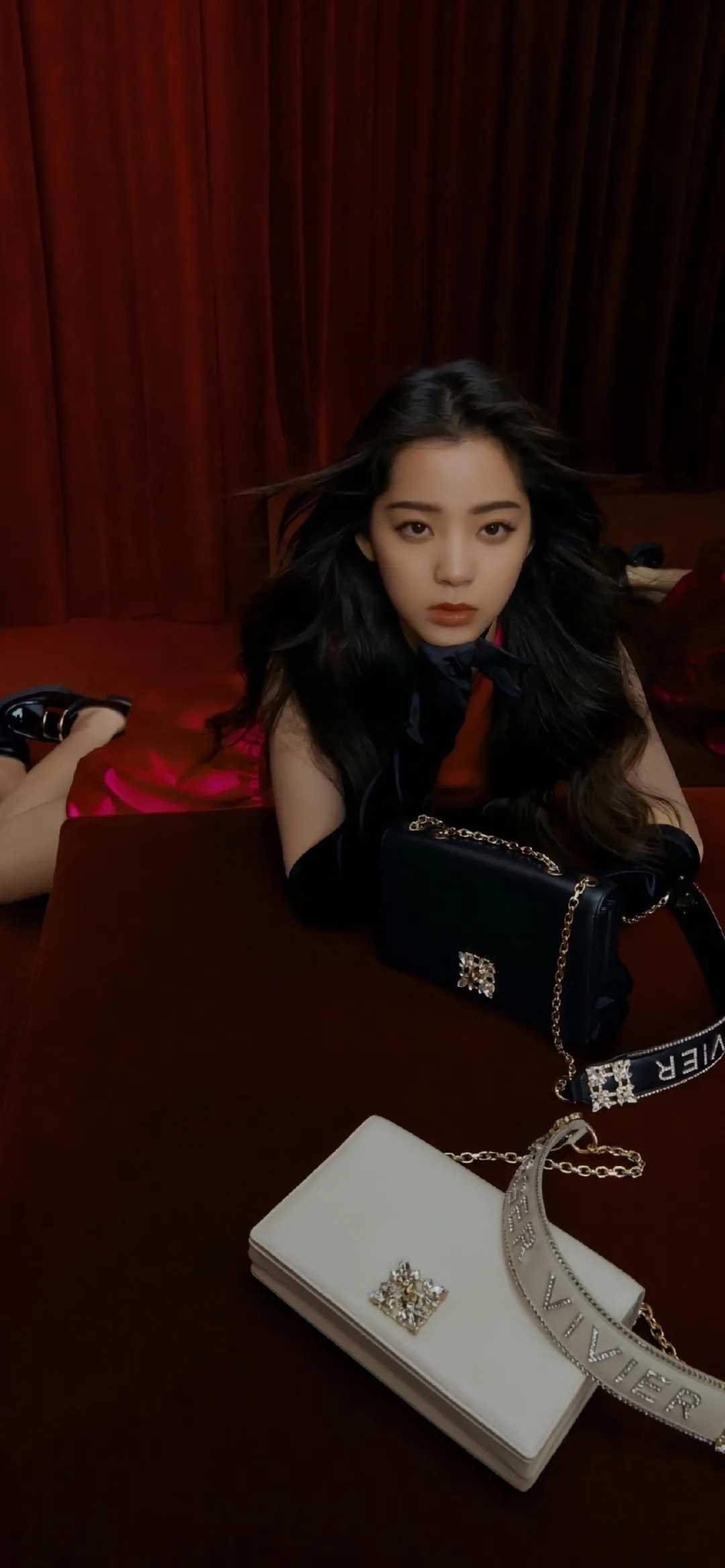 2_OTM9RQKWGYDAQLIS.jpg