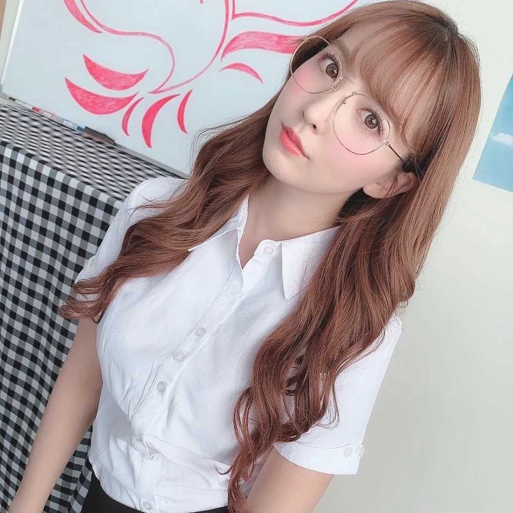 H050NVKHPSHRO1AIJWPW.jpg