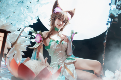 Coser||《王者荣耀》-嫦娥·露花倒影-萌图百科