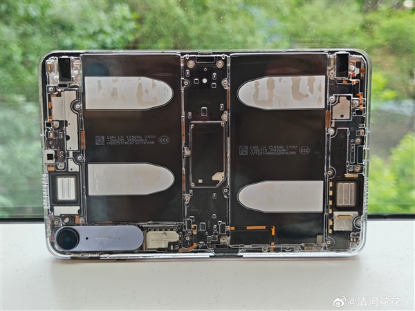 REDMI K Pad透明版现身：梦回小米8 网友建议量产-萌图百科