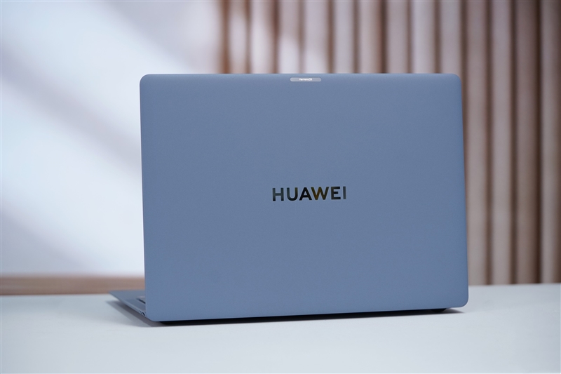 华为PC史上最重要的产品！首款鸿蒙电脑华为MateBook Pro评测-萌图百科