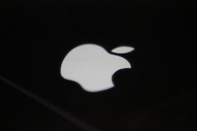 果粉又要失望了！AirPods Pro 3将延期登场：专心先出三款新品-萌图百科
