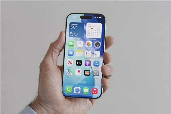 iPhone 17 Pro不仅仅是换了个外观：配置大升级