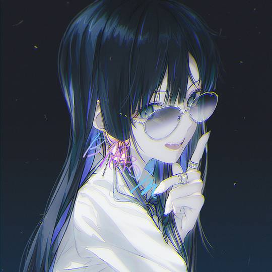 犀利眼神的女孩头像图片