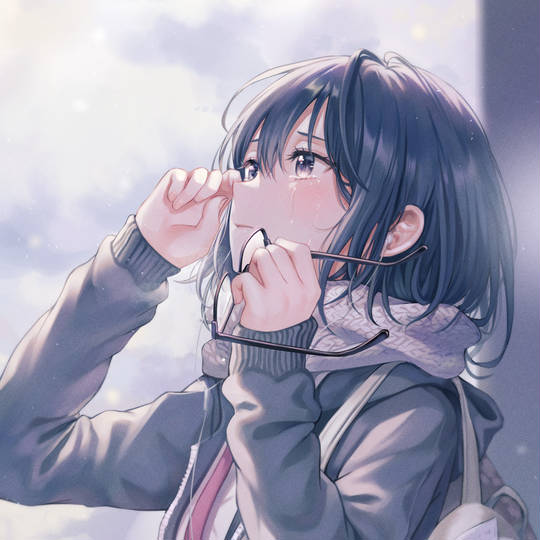 人见人爱的戴眼镜的少女Pixiv自截头像图片