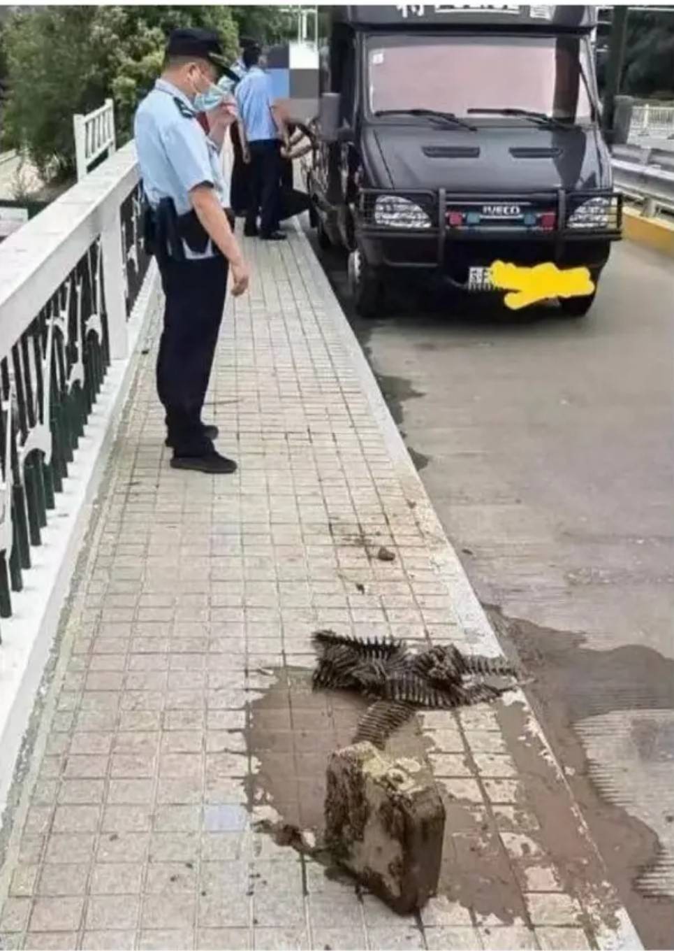周五福利囧图云飞系列 看到她微笑感觉空气都变甜