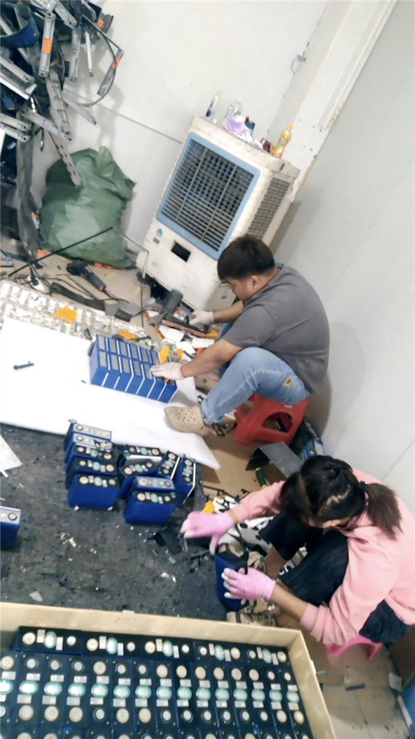 旧电池都去哪儿了！在电池坟场 宁德时代也干不过小作坊