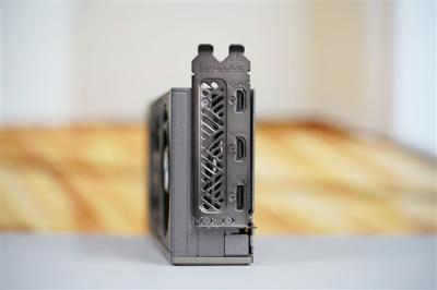 AMD下代显卡率先升级HDMI 2.2！但却是80Gbps残血版-萌图百科