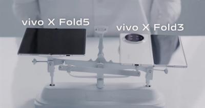 最惊艳大折叠！vivo X Fold5过于轻薄：连完整C口都塞不下了-萌图百科
