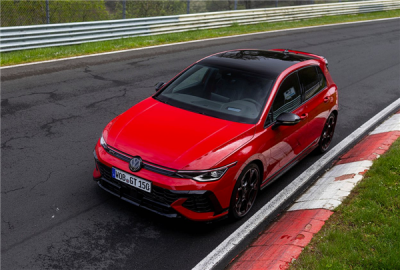 最强大众量产车7分46战纽北！高尔夫GTI 50周年特别版官图-萌图百科