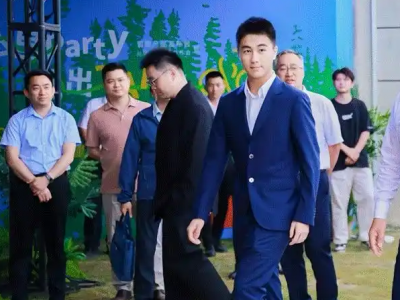 “澳门赌王”之子何猷君收购王思聪旗下公司 ：资产规模超 60 亿元-萌图百科