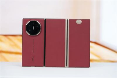 华为拟9月发新三折叠！19999元起Mate XT销量曝光：已超40万台-萌图百科