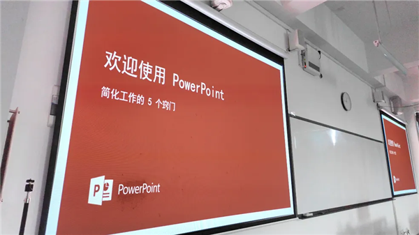 深圳大学的课堂长啥样 实地探查光峰教育投影的大批量应用