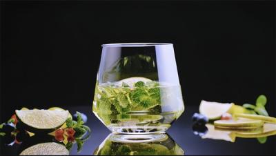 纯三色激光为何成近视人群“隐形杀手” 深度解析视觉健康陷阱-萌图百科