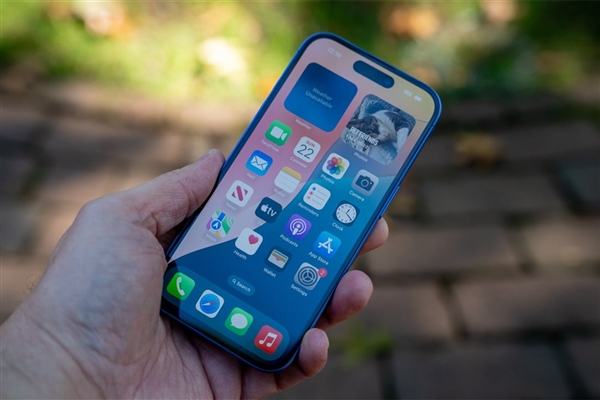 配件商确认iPhone 17配备6.3英寸屏幕：苹果史上最大标准版