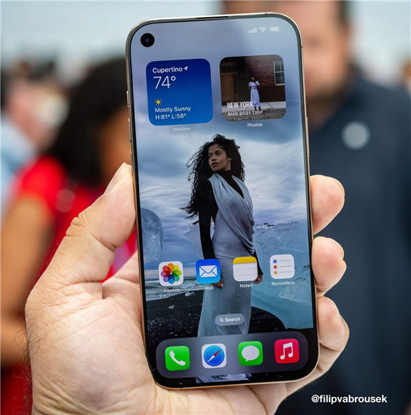 曝iPhone 18 Pro缩小灵动岛面积：但无缘单孔屏-萌图百科