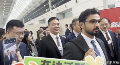 刘强东或现身宿迁赛场 本人回应是否去看苏超：看 必须看-萌图百科