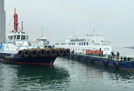 全国首艘氢电拖轮在青岛港入列：填补多项国内空白