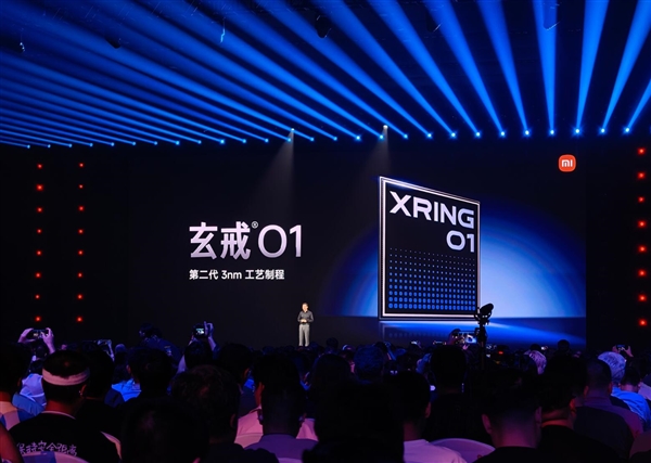 雷军评价玄戒O1：这是小米在核心技术上的一次重大突破-萌图百科