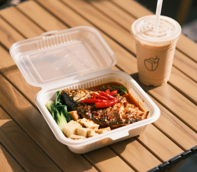 男子日均点外卖2.5次需终身服药 塑料包装是“血管毒剂”-萌图百科